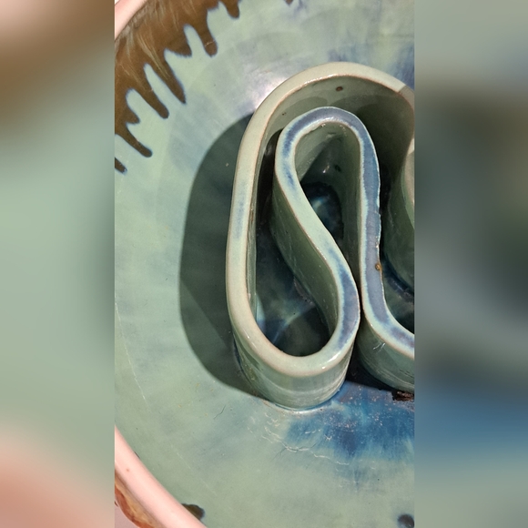 Vintage ceramic green ikebana vase, green flower vase. Made in Hungary. - Picture 6 of 8